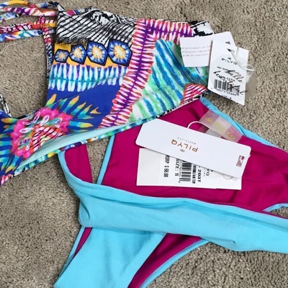 PILYQ multicolored reversible bikini set. NWT - Picture 13 of 16